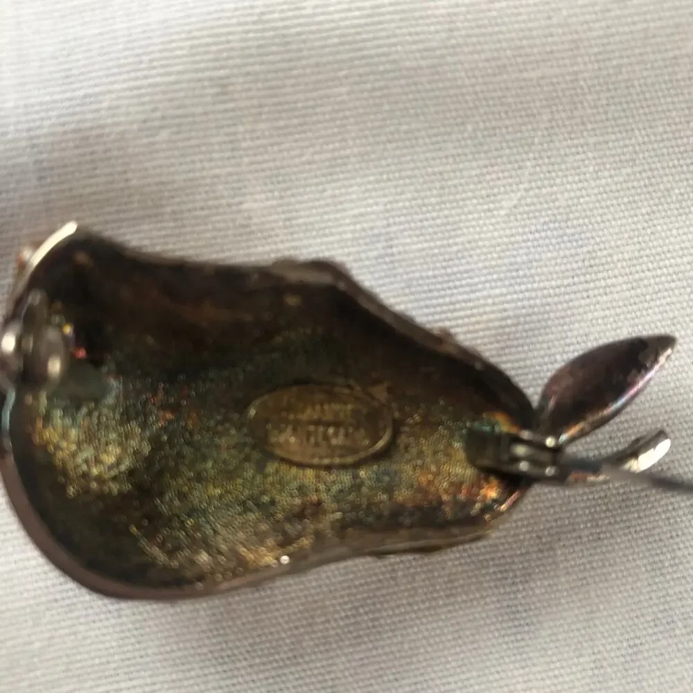 Suzanne Bjontegard Vintage Retro Brooch Pin Pear Fruit Crystals Lapel‎ Gold